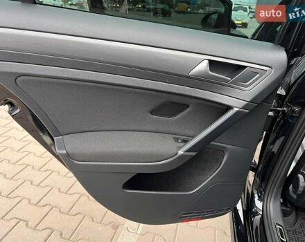 Черный Фольксваген e-Golf, объемом двигателя 0 л и пробегом 135 тыс. км за 14600 $, фото 16 на Automoto.ua
