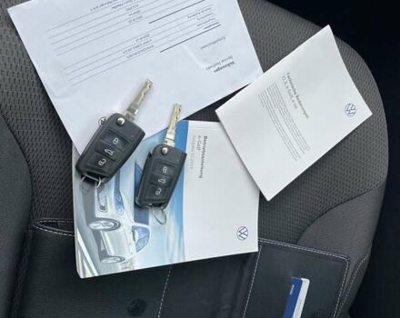 Черный Фольксваген e-Golf, объемом двигателя 0 л и пробегом 49 тыс. км за 15800 $, фото 31 на Automoto.ua