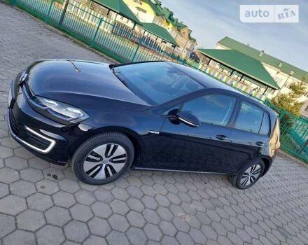 Черный Фольксваген e-Golf, объемом двигателя 0 л и пробегом 41 тыс. км за 15900 $, фото 4 на Automoto.ua