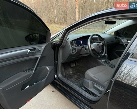 Черный Фольксваген e-Golf, объемом двигателя 0 л и пробегом 124 тыс. км за 14000 $, фото 11 на Automoto.ua