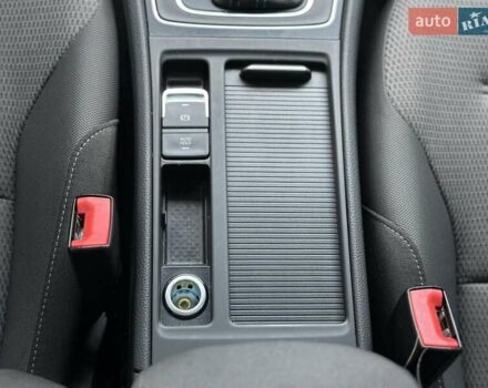 Черный Фольксваген e-Golf, объемом двигателя 0 л и пробегом 64 тыс. км за 16000 $, фото 14 на Automoto.ua