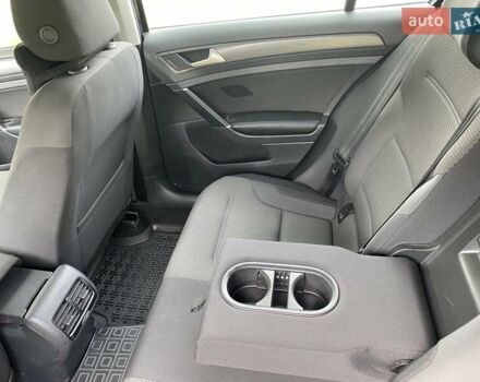 Чорний Фольксваген e-Golf, об'ємом двигуна 0 л та пробігом 62 тис. км за 15200 $, фото 8 на Automoto.ua