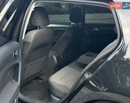 Черный Фольксваген e-Golf, объемом двигателя 0 л и пробегом 64 тыс. км за 16000 $, фото 10 на Automoto.ua