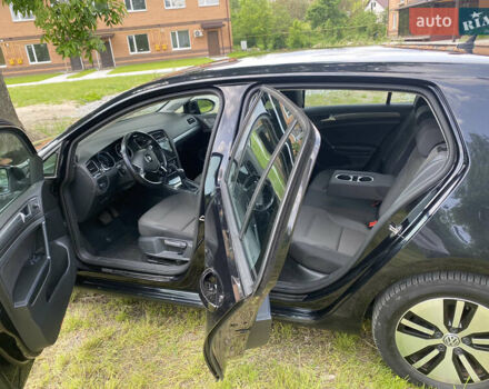 Черный Фольксваген e-Golf, объемом двигателя 0 л и пробегом 62 тыс. км за 14500 $, фото 8 на Automoto.ua
