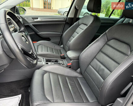 Чорний Фольксваген e-Golf, об'ємом двигуна 0 л та пробігом 100 тис. км за 16700 $, фото 18 на Automoto.ua