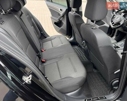 Черный Фольксваген e-Golf, объемом двигателя 0 л и пробегом 135 тыс. км за 14600 $, фото 19 на Automoto.ua
