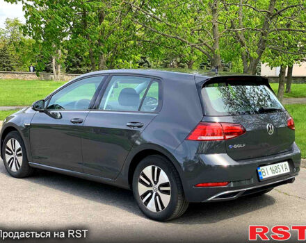 Черный Фольксваген e-Golf, объемом двигателя 0 л и пробегом 46 тыс. км за 16700 $, фото 5 на Automoto.ua