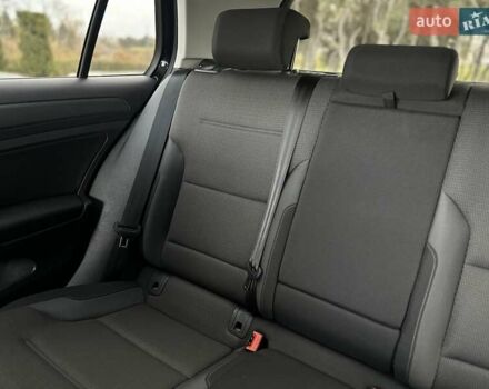 Черный Фольксваген e-Golf, объемом двигателя 0 л и пробегом 64 тыс. км за 16000 $, фото 22 на Automoto.ua