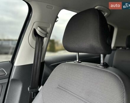 Черный Фольксваген e-Golf, объемом двигателя 0 л и пробегом 64 тыс. км за 16000 $, фото 44 на Automoto.ua