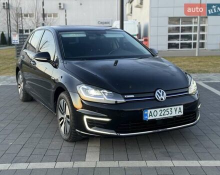 Черный Фольксваген e-Golf, объемом двигателя 0 л и пробегом 80 тыс. км за 13500 $, фото 16 на Automoto.ua