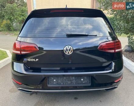Черный Фольксваген e-Golf, объемом двигателя 0 л и пробегом 49 тыс. км за 15800 $, фото 5 на Automoto.ua
