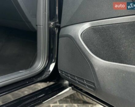 Черный Фольксваген e-Golf, объемом двигателя 0 л и пробегом 64 тыс. км за 16000 $, фото 41 на Automoto.ua