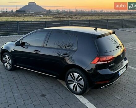 Черный Фольксваген e-Golf, объемом двигателя 0 л и пробегом 80 тыс. км за 13500 $, фото 7 на Automoto.ua
