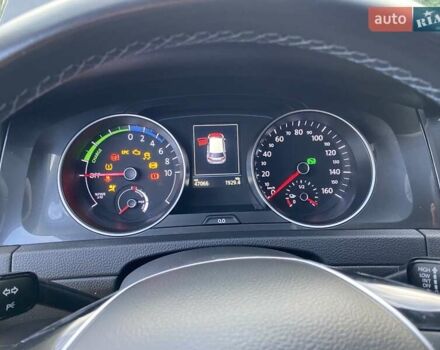 Черный Фольксваген e-Golf, объемом двигателя 0 л и пробегом 49 тыс. км за 15800 $, фото 13 на Automoto.ua