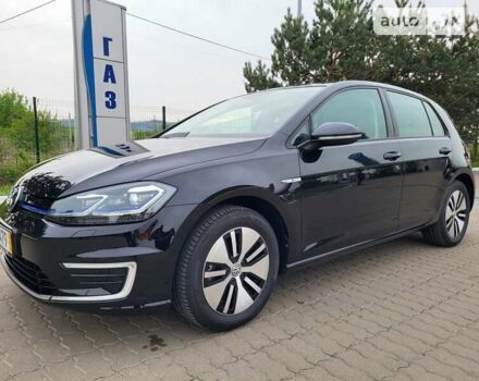 Черный Фольксваген e-Golf, объемом двигателя 0 л и пробегом 56 тыс. км за 14950 $, фото 6 на Automoto.ua