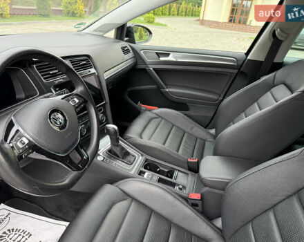 Чорний Фольксваген e-Golf, об'ємом двигуна 0 л та пробігом 100 тис. км за 16700 $, фото 20 на Automoto.ua