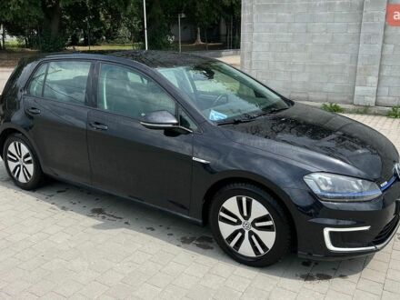 Черный Фольксваген e-Golf, объемом двигателя 0 л и пробегом 100 тыс. км за 8200 $, фото 1 на Automoto.ua