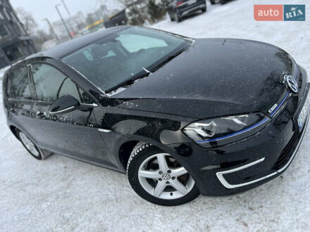 Черный Фольксваген e-Golf, объемом двигателя 0 л и пробегом 96 тыс. км за 9300 $, фото 1 на Automoto.ua