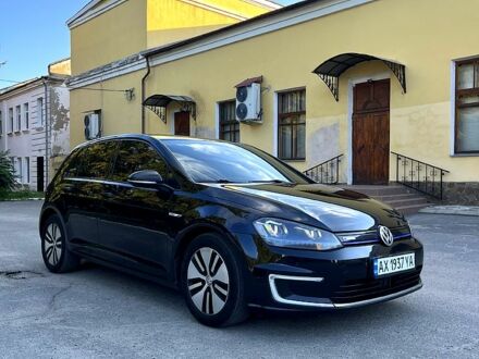 Черный Фольксваген e-Golf, объемом двигателя 0 л и пробегом 167 тыс. км за 9250 $, фото 1 на Automoto.ua