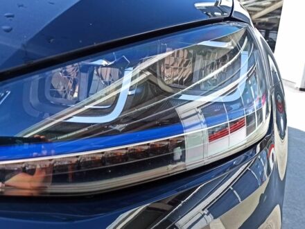 Черный Фольксваген e-Golf, объемом двигателя 0 л и пробегом 109 тыс. км за 11500 $, фото 1 на Automoto.ua