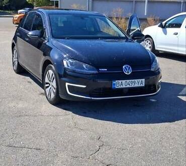 Черный Фольксваген e-Golf, объемом двигателя 0 л и пробегом 161 тыс. км за 8500 $, фото 1 на Automoto.ua