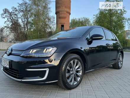 Черный Фольксваген e-Golf, объемом двигателя 0 л и пробегом 130 тыс. км за 10600 $, фото 1 на Automoto.ua