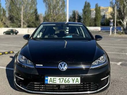 Фольксваген e-Golf 2015 в Днепре (Днепропетровске) на Automoto.ua Черный Фольксваген e-Golf, объемом двигателя 0 л и пробегом 89 тыс. км за 10200 $, фото 1 на Automoto.ua