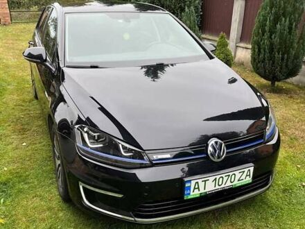 Фольксваген e-Golf 2015 в Рожнятове на Automoto.ua Черный Фольксваген e-Golf, объемом двигателя 0 л и пробегом 133 тыс. км за 10500 $, фото 1 на Automoto.ua