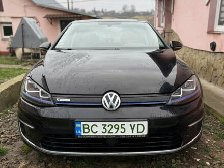Черный Фольксваген e-Golf, объемом двигателя 0 л и пробегом 108 тыс. км за 9300 $, фото 1 на Automoto.ua