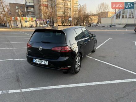 Фольксваген e-Golf 2015 в Черкассах на Automoto.ua Черный Фольксваген e-Golf, объемом двигателя 0 л и пробегом 106 тыс. км за 9499 $, фото 1 на Automoto.ua