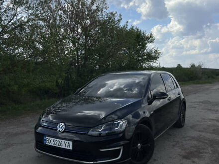 Фольксваген e-Golf 2015 у Каменце-Подольском на Automoto.ua Чорний Фольксваген e-Golf, об'ємом двигуна 0 л та пробігом 84 тис. км за 9199 $, фото 1 на Automoto.ua