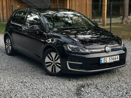 Черный Фольксваген e-Golf, объемом двигателя 0 л и пробегом 99 тыс. км за 8999 $, фото 1 на Automoto.ua