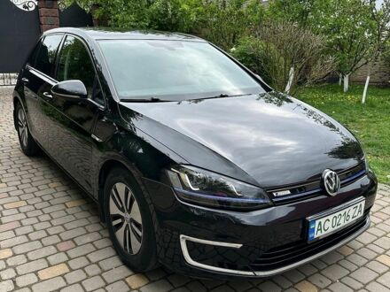 Черный Фольксваген e-Golf, объемом двигателя 0 л и пробегом 137 тыс. км за 8500 $, фото 1 на Automoto.ua