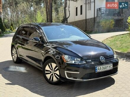 Черный Фольксваген e-Golf, объемом двигателя 0 л и пробегом 105 тыс. км за 7950 $, фото 1 на Automoto.ua