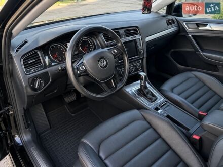 Черный Фольксваген e-Golf, объемом двигателя 0 л и пробегом 135 тыс. км за 9700 $, фото 1 на Automoto.ua