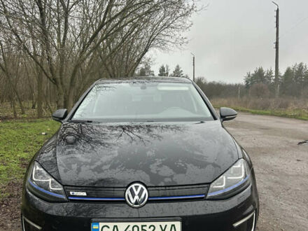 Черный Фольксваген e-Golf, объемом двигателя 0 л и пробегом 162 тыс. км за 9100 $, фото 1 на Automoto.ua