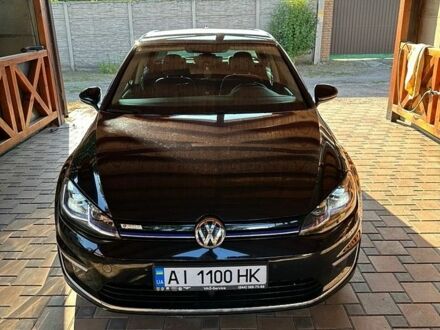 Черный Фольксваген e-Golf, объемом двигателя 0 л и пробегом 137 тыс. км за 12500 $, фото 1 на Automoto.ua