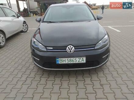 Черный Фольксваген e-Golf, объемом двигателя 0 л и пробегом 217 тыс. км за 11500 $, фото 1 на Automoto.ua