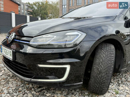 Черный Фольксваген e-Golf, объемом двигателя 0 л и пробегом 122 тыс. км за 13700 $, фото 1 на Automoto.ua