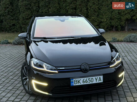 Черный Фольксваген e-Golf, объемом двигателя 0 л и пробегом 145 тыс. км за 14900 $, фото 1 на Automoto.ua
