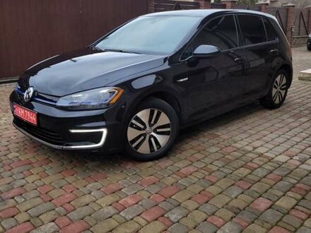 Черный Фольксваген e-Golf, объемом двигателя 0 л и пробегом 25 тыс. км за 16300 $, фото 1 на Automoto.ua