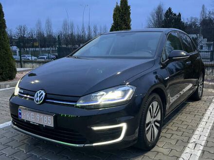 Черный Фольксваген e-Golf, объемом двигателя 0 л и пробегом 144 тыс. км за 12500 $, фото 1 на Automoto.ua