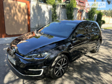 Черный Фольксваген e-Golf, объемом двигателя 0 л и пробегом 39 тыс. км за 17800 $, фото 1 на Automoto.ua