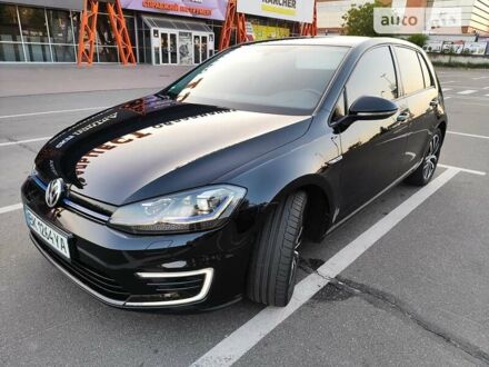 Черный Фольксваген e-Golf, объемом двигателя 0 л и пробегом 83 тыс. км за 19700 $, фото 1 на Automoto.ua