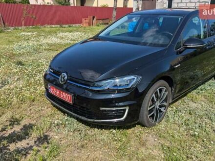 Черный Фольксваген e-Golf, объемом двигателя 0 л и пробегом 85 тыс. км за 14500 $, фото 1 на Automoto.ua