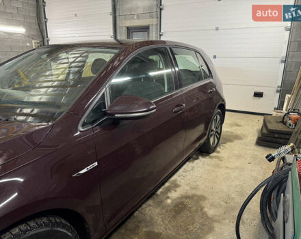 Фіолетовий Фольксваген e-Golf, об'ємом двигуна 0 л та пробігом 204 тис. км за 11500 $, фото 2 на Automoto.ua