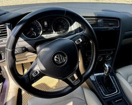 Фиолетовый Фольксваген e-Golf, объемом двигателя 0 л и пробегом 62 тыс. км за 17000 $, фото 12 на Automoto.ua