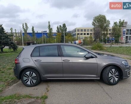 Коричневый Фольксваген e-Golf, объемом двигателя 0 л и пробегом 150 тыс. км за 9700 $, фото 3 на Automoto.ua