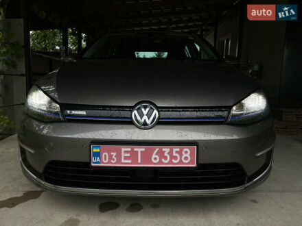 Фольксваген e-Golf 2015 в Кропивницком (Кировограде) на Automoto.ua Коричневый Фольксваген e-Golf, объемом двигателя 0 л и пробегом 131 тыс. км за 8599 $, фото 1 на Automoto.ua