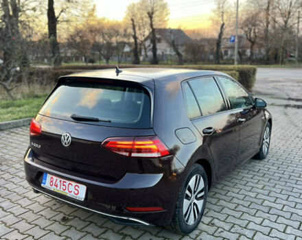 Красный Фольксваген e-Golf, объемом двигателя 0 л и пробегом 183 тыс. км за 11300 $, фото 5 на Automoto.ua